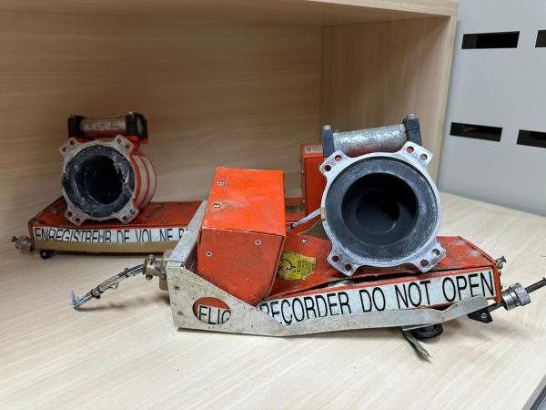 Força Aérea Brasileira desmente a grande mída e informa que ninguem teve acesso a Gravação da Caixa Preta