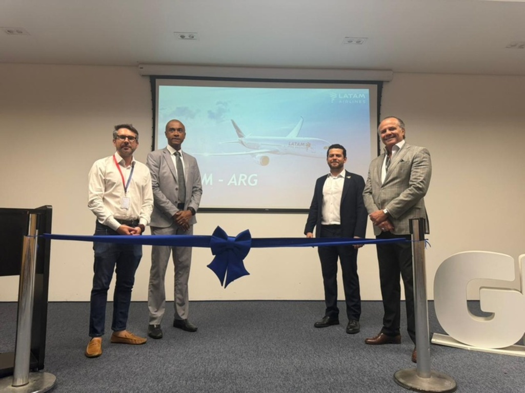 GRU Airport e LATAM celebram nova rota direta para Rosário na Argentina